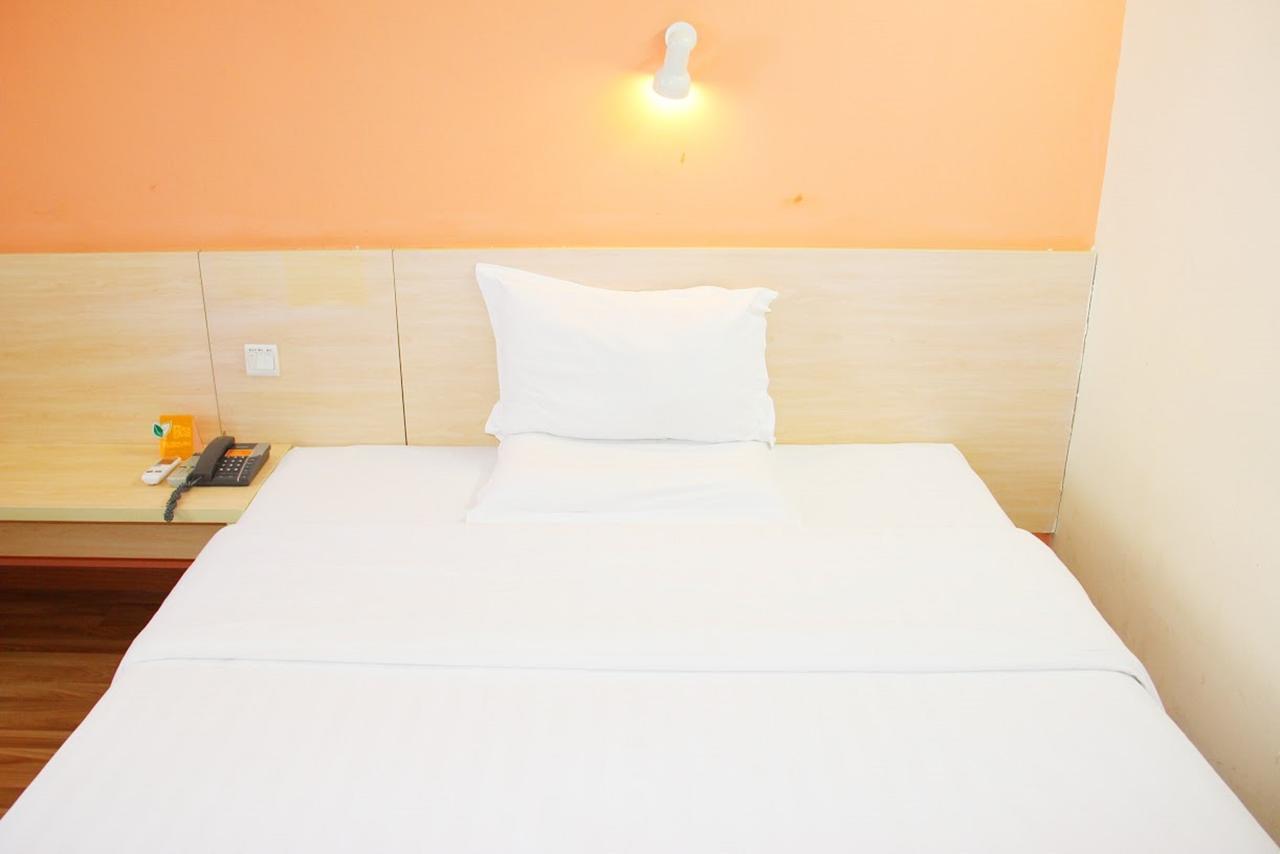 7Days Inn Nanjing Xinjiekou Shanghai Road Subway Station Екстер'єр фото